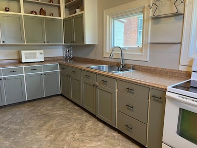 38 Rhode Island Ave unit 1, Newport, RI 02840 - photo 7