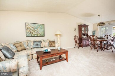 624 Fuselage Ave, Essex, MD 21221 - photo 4