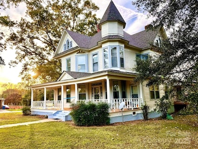 4689 Lakeview Acres Rd, Valdese, NC 28690 - photo 4