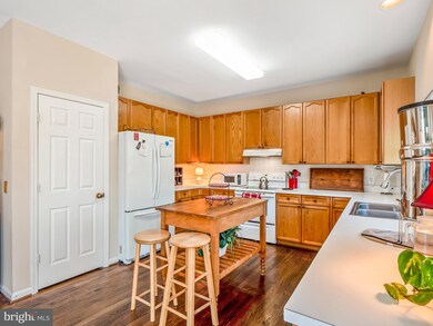 2815 Bixley Hill Ct, Woodbridge, VA 22191 - photo 5