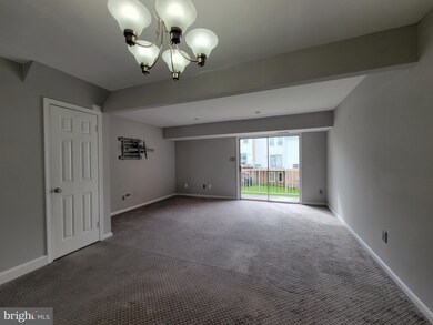 14461 Saint Germain Dr, Centreville, VA 20121 - photo 5