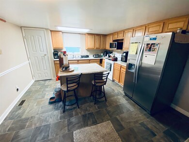 312 E Canal St, Windfall, IN 46076 - photo 3