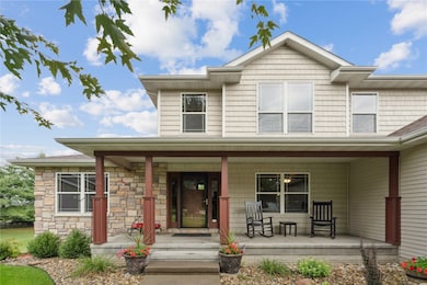 4116 Whitewood Ct NE, Cedar Rapids, IA 52411 - photo 2