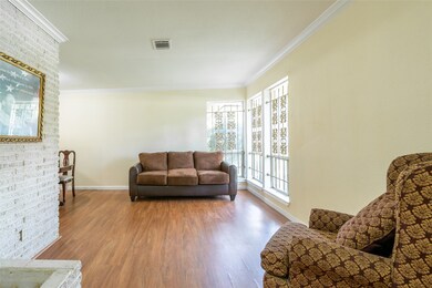 6806 Darien St, Houston, TX 77028 - photo 4