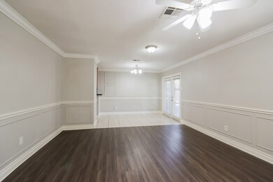 914 Mosher Ln, Houston, TX 77088 - photo 4