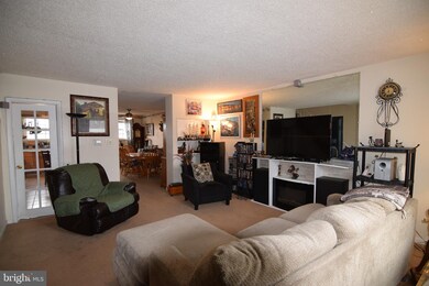 8965 Ashton Rd, Philadelphia, PA 19136 - photo 3