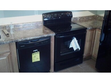 5600 Newport Ct, Columbus, OH 43232 - photo 4