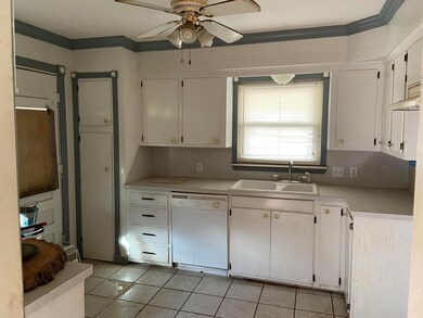 110 110 W Elder, Duncan, OK 73533 - photo 5