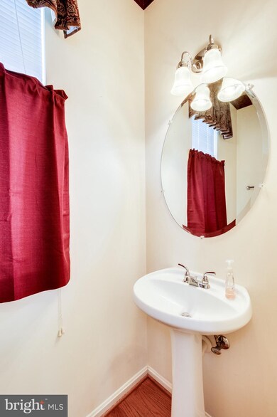 10445 Sextant Place, White Plains, MD 20695 - photo 7