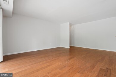 6151 Edsall Rd unit K, Alexandria, VA 22304 - photo 4