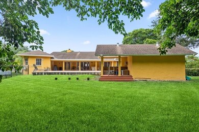 11950 SW 18th Ct, Davie, FL 33325 - photo 5