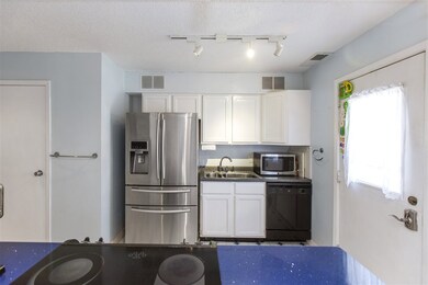 4162 Aspen Ct, Waterloo, IA 50701 - photo 7