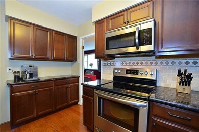 Extra storage and counter space for food preparati