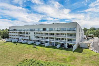 375 Endicott St N unit 312, Laconia, NH 03246 - photo 6