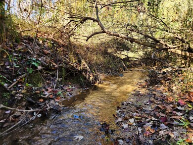 701 Moravian Falls Rd, Wilkesboro, NC 28697 - photo 5