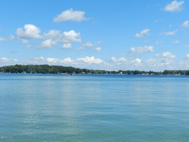 Diamond Lake