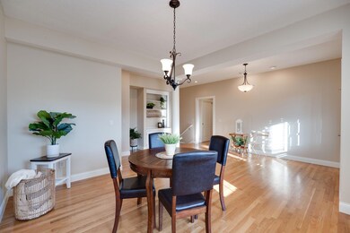 8-web-or-mls-1201-thornapple-way