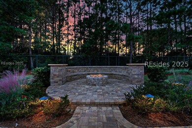 Outdoor oasis - custom hardscape design