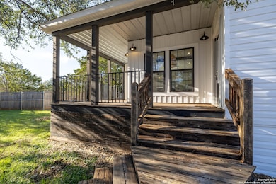 2301 Wegner Rd unit B, New Braunfels, TX 78132 - photo 3