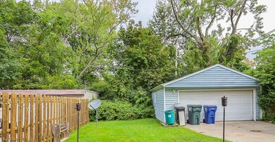 3323 Altamont Ave, Cleveland, OH 44118 - photo 2