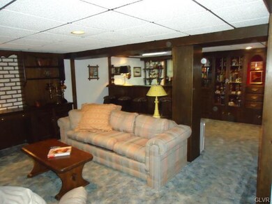 3127 S 3rd St, Whitehall, PA 18052 - photo 4