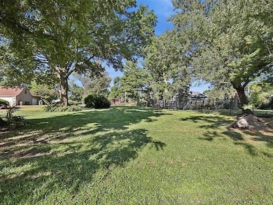 1028 28th St, West Des Moines, IA 50266 - photo 5