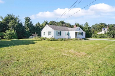 627 Morgan Rd, West Springfield, MA 01089 - photo 2