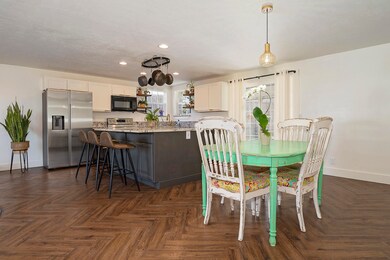 2136 E McAndrews Rd, Medford, OR 97504 - photo 4