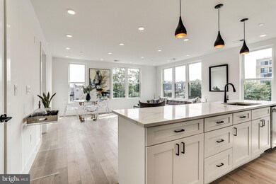 646 Newton Place NW unit 303, Washington, DC 20010 - photo 2