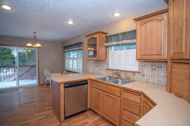 21609 N Meadowview Dr, Colbert, WA 99005 - photo 2