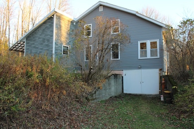 914 S Main St, Solon, ME 04979 - photo 3