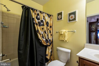 8611 Wintergreen Ct unit 207, Odenton, MD 21113 - photo 7