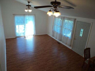 324 Delaware St, Carpentersville, IL 60110 - photo 7