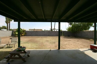 08-14-12 - 613 E Harmony -3381