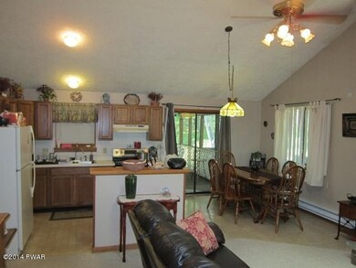 6 living to dining (640x480)