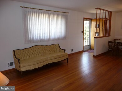 37 E Timonium Rd, Lutherville Timonium, MD 21093 - photo 2