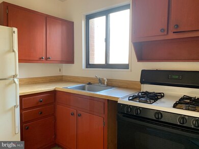 Takoma Phoenix unit 601, Takoma Park, MD 20912 - photo 7