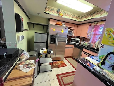 1320 W 71st St, Hialeah, FL 33014 - photo 7