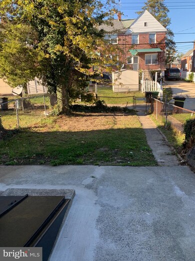 1306 Pentwood Rd, Baltimore, MD 21239 - photo 4