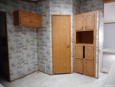 5192 10th St SE, Salem, OR 97306 - photo 6