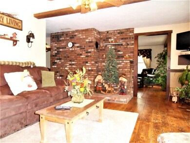 215 Elm St, Blackstone, MA 01504 - photo 7