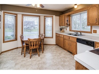 Front kitchen bay is perfect for breakfast table a