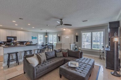 FAm room-2