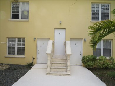 Front door to apartment B in the middle