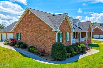227 Brooks L. Cir. Rog MLSa (4 of 31)
