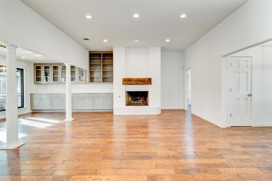 Living/Dining area