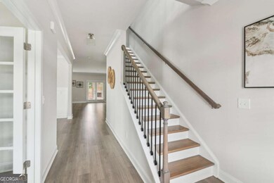 5563 Overview Dr unit 13, Flowery Branch, GA 30542 - photo 2