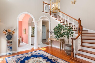 Beautiful entrance with double ceiling foyer