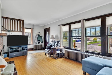 9 Wallace St, Schenectady, NY 12302 - photo 5