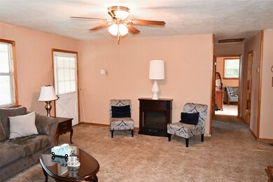 13422 4th St, Splendora, TX 77372 - photo 4